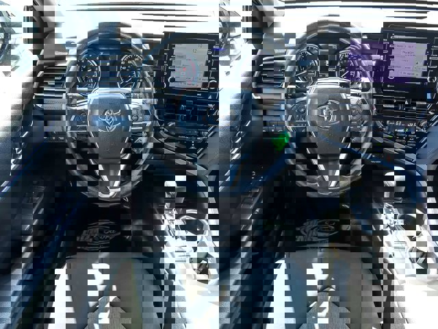 Used 2023 Toyota Camry LE FWD image 7