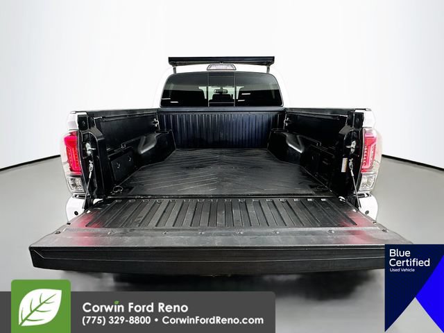 Used 2017 Toyota Tacoma TRD Off-Road AWD/4WD image 30