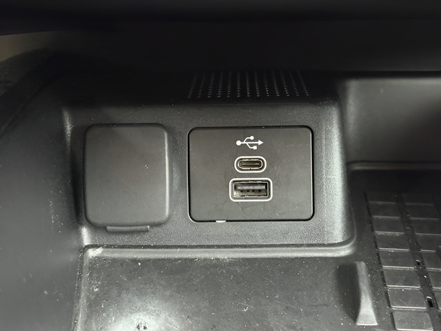 Certified 2025 Ford Bronco Sport Outer Banks w/ Outer Banks Tech Package+ AWD/4WD image 17
