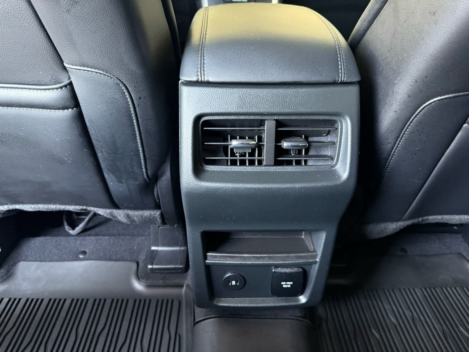 Certified 2024 Ford Edge SEL w/ Convenience Package AWD/4WD image 11