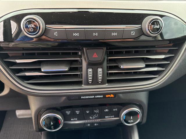 Certified 2022 Ford Escape SE w/ SE Sport Appearance Package image 24