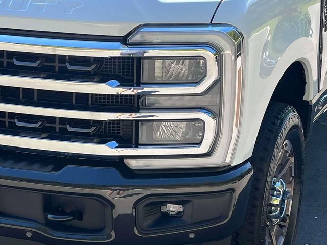 Certified 2025 Ford F350 King Ranch w/ FX4 Off-Road Package AWD/4WD image 9