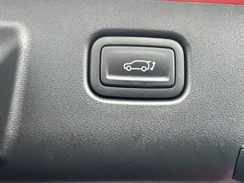 Used 2024 Hyundai Kona Limited FWD image 19