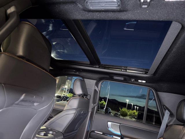 Certified 2025 Ford Expedition Tremor AWD/4WD image 33