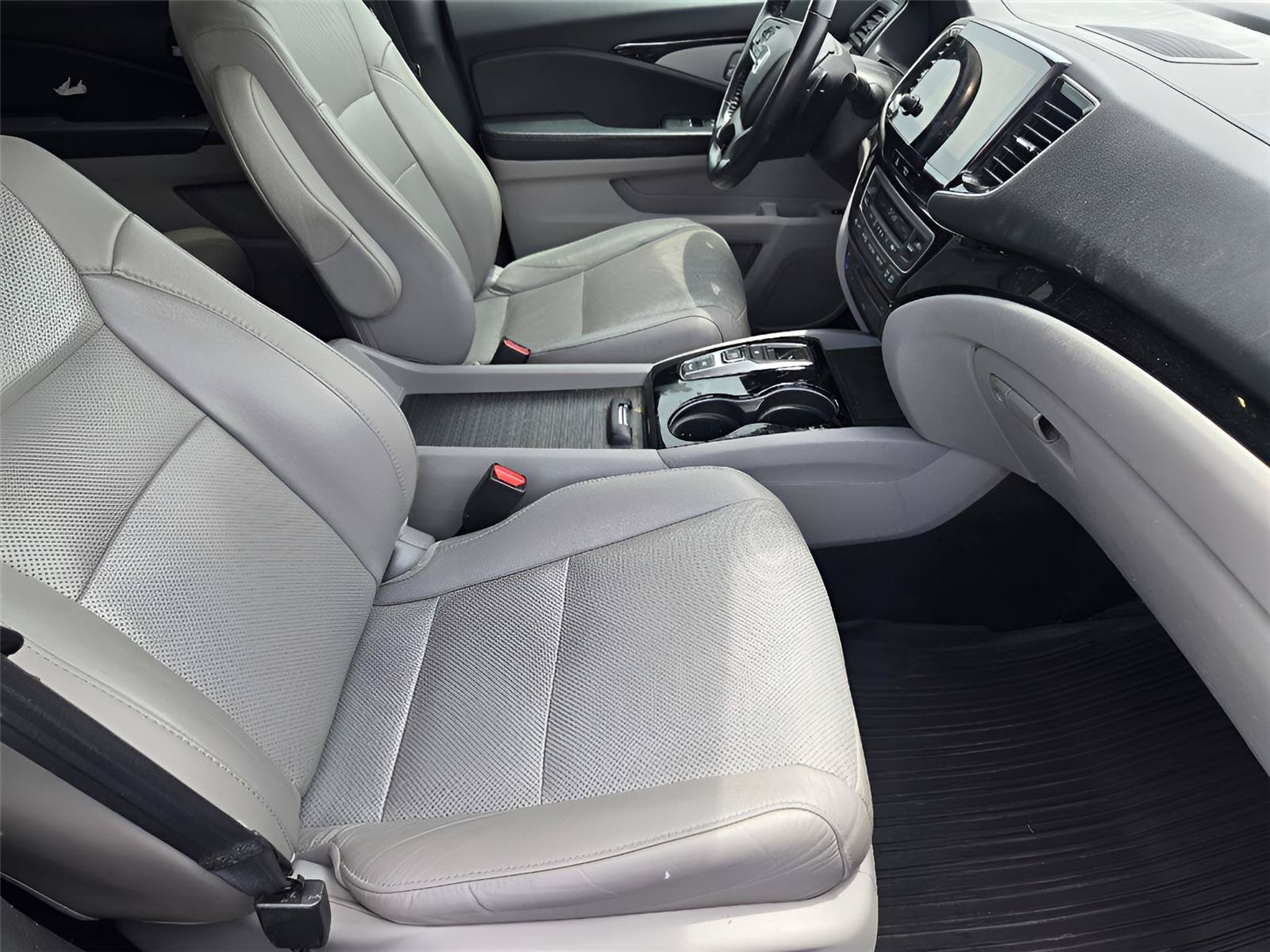 Used 2019 Honda Pilot Elite image 11