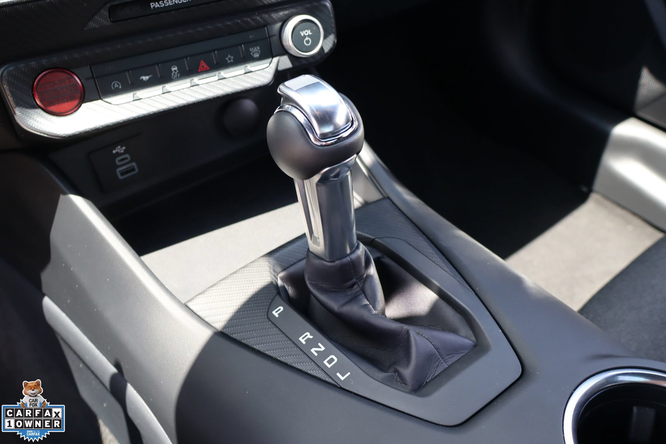 Certified 2025 Ford Mustang Coupe RWD image 19