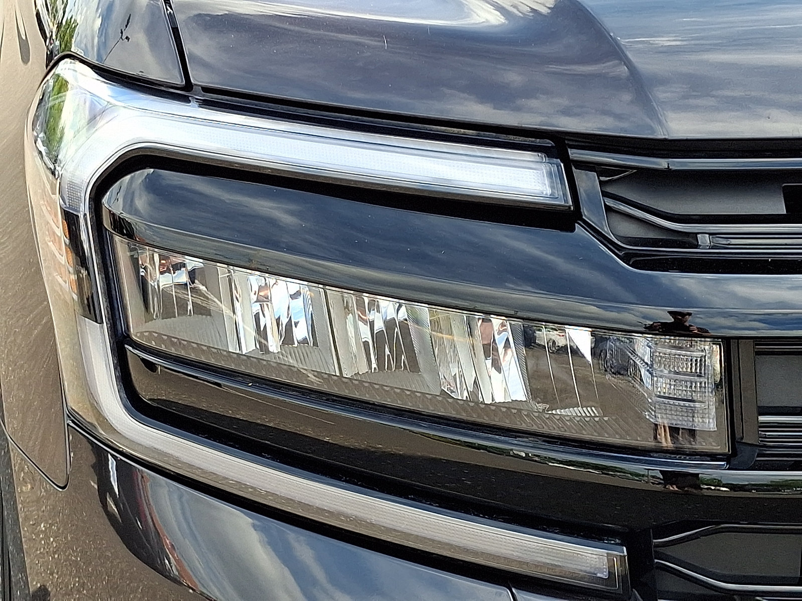 Certified 2024 Ford Expedition Max Limited AWD/4WD image 9
