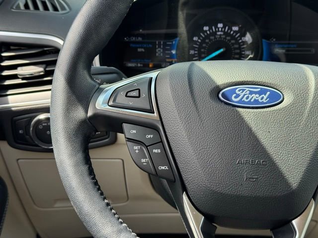 Certified 2022 Ford Edge Titanium AWD/4WD image 25