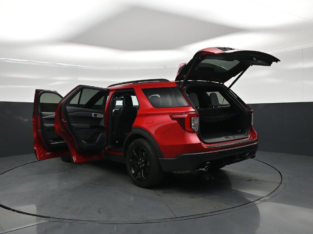 Certified 2024 Ford Explorer ST-Line w/ Class IV Trailer Tow Package RWD image 35
