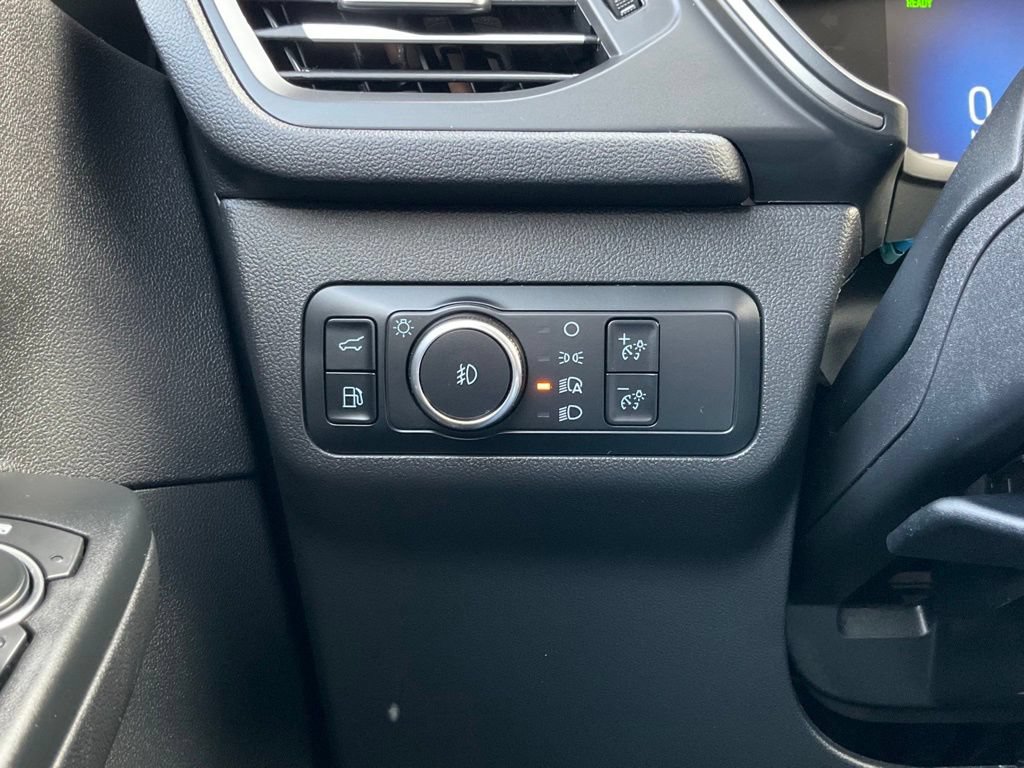 Certified 2024 Ford Escape SE FWD image 40