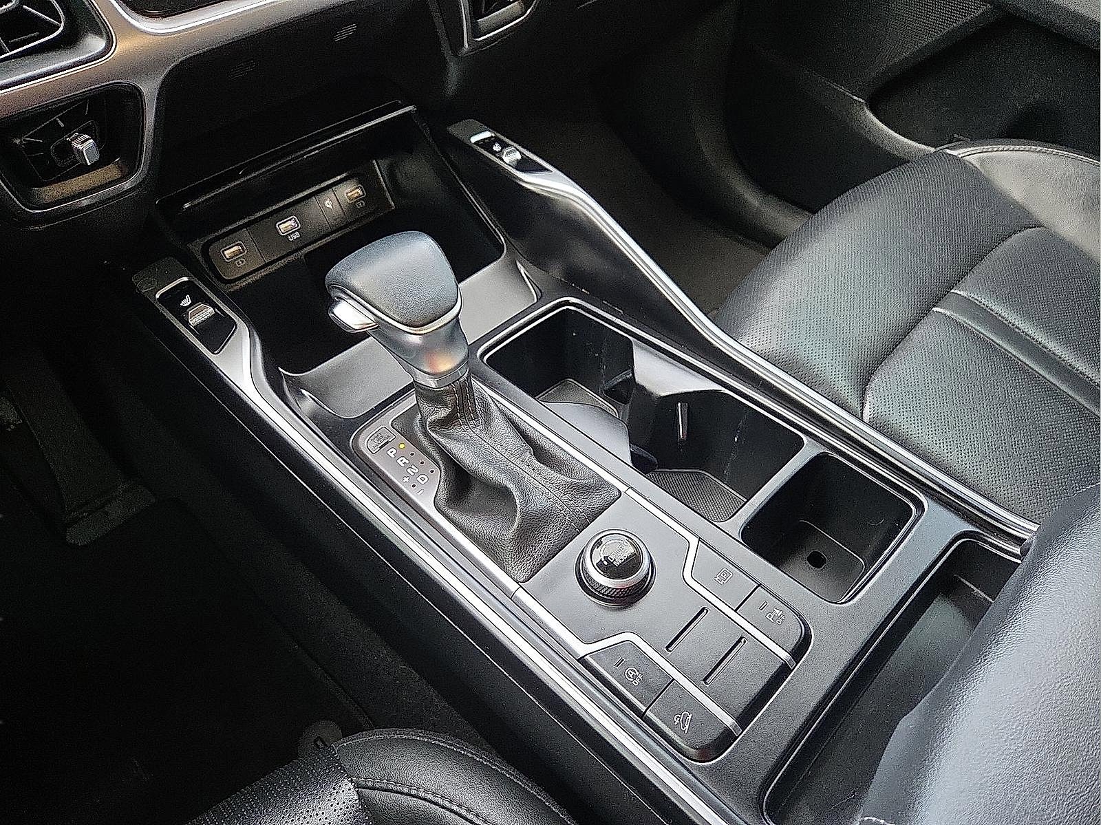 Used 2023 Kia Sorento S image 25