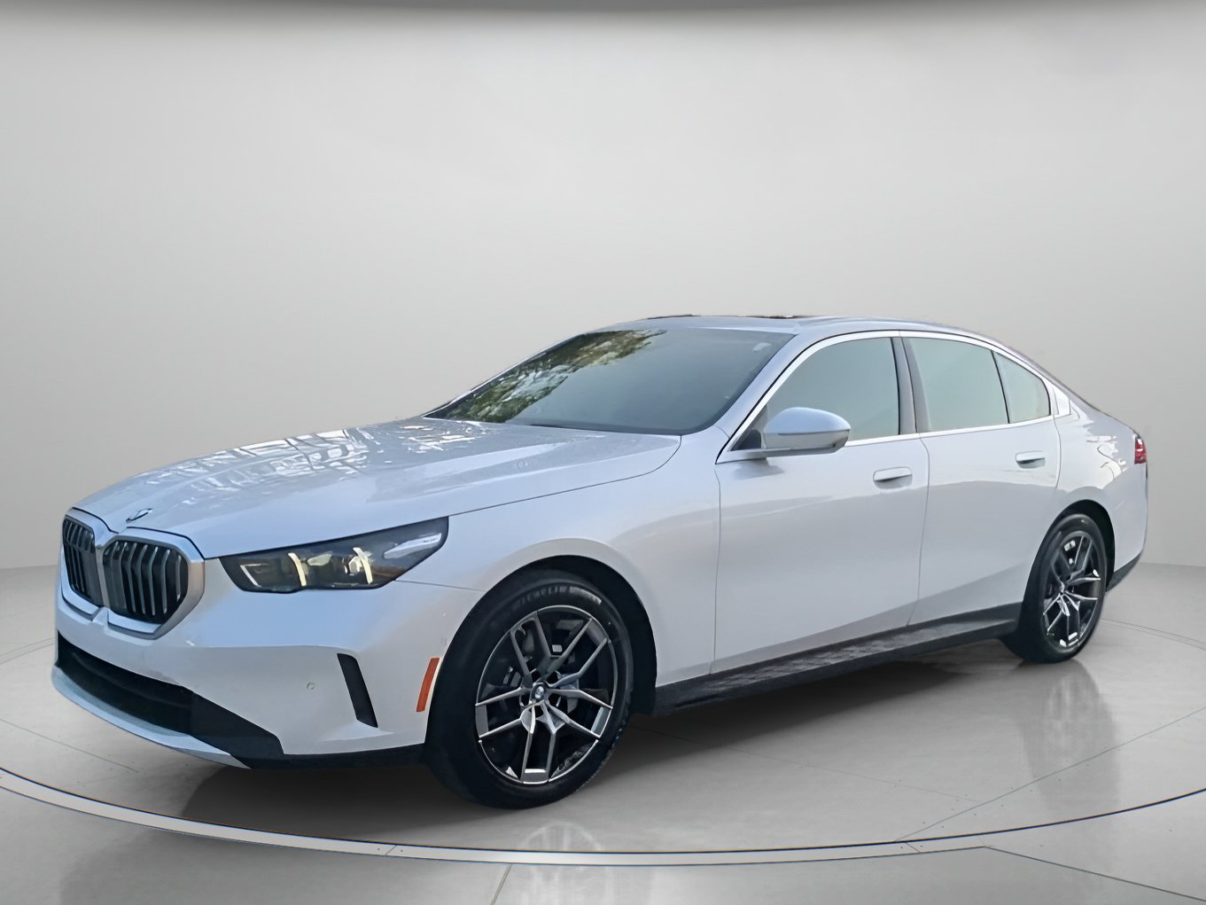Used 2026 BMW 530i RWD image 13