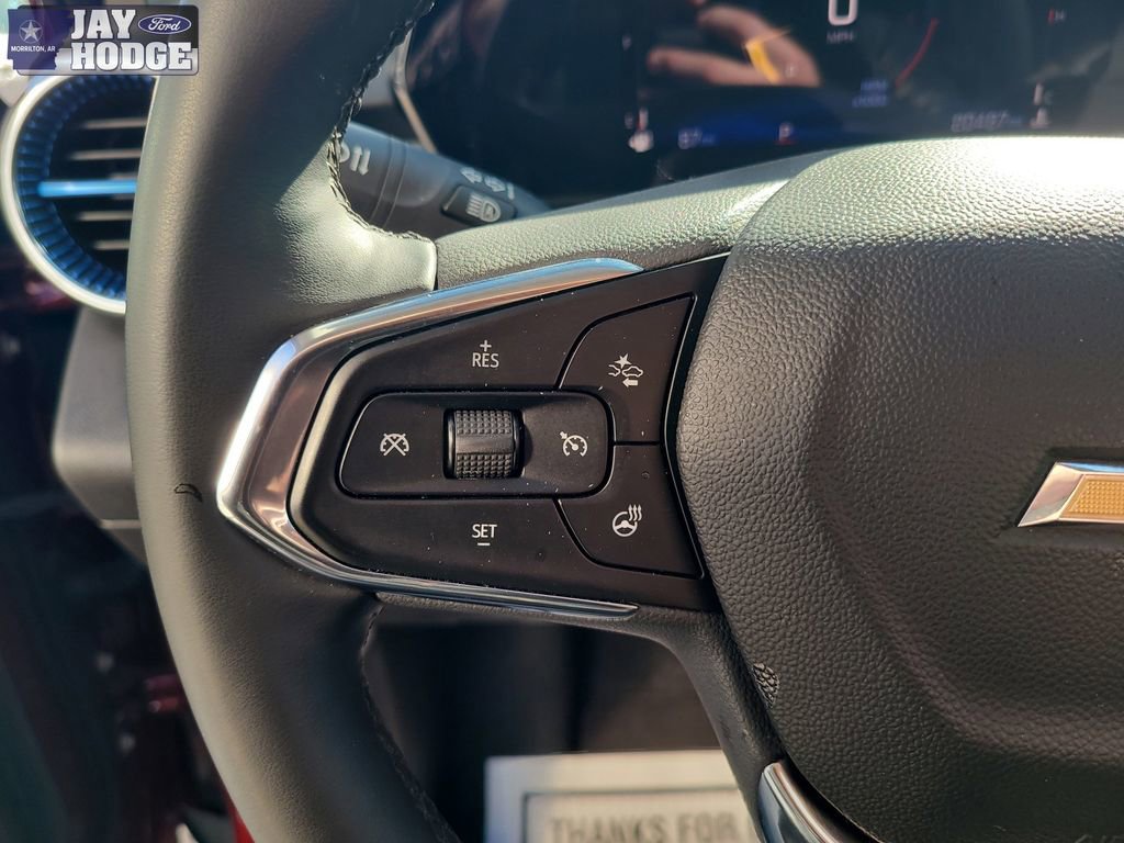 Used 2025 Chevrolet Trax LT w/ LT Convenience Package image 15