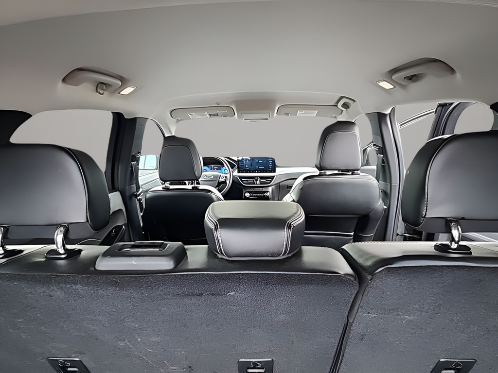 Certified 2024 Ford Escape Platinum AWD/4WD image 11
