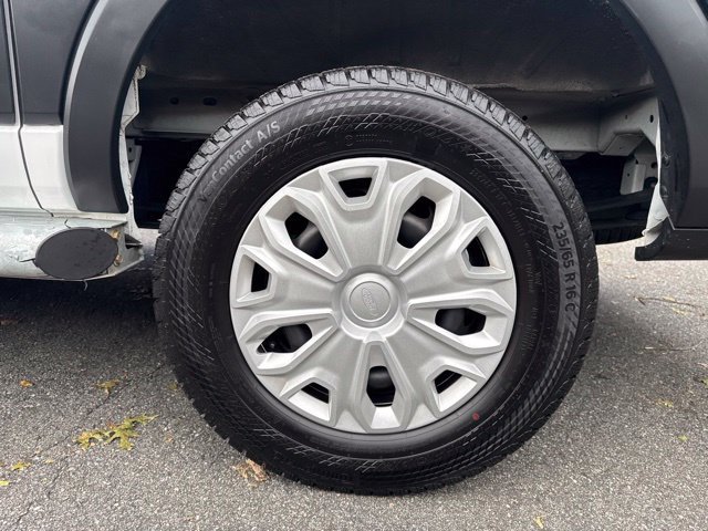 Certified 2025 Ford Transit 250 Low Roof w/ Exterior Upgrade Package RWD image 8
