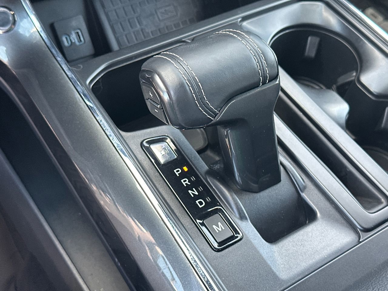 Certified 2022 Ford F150 Lariat w/ Equipment Group 502A High AWD/4WD image 32