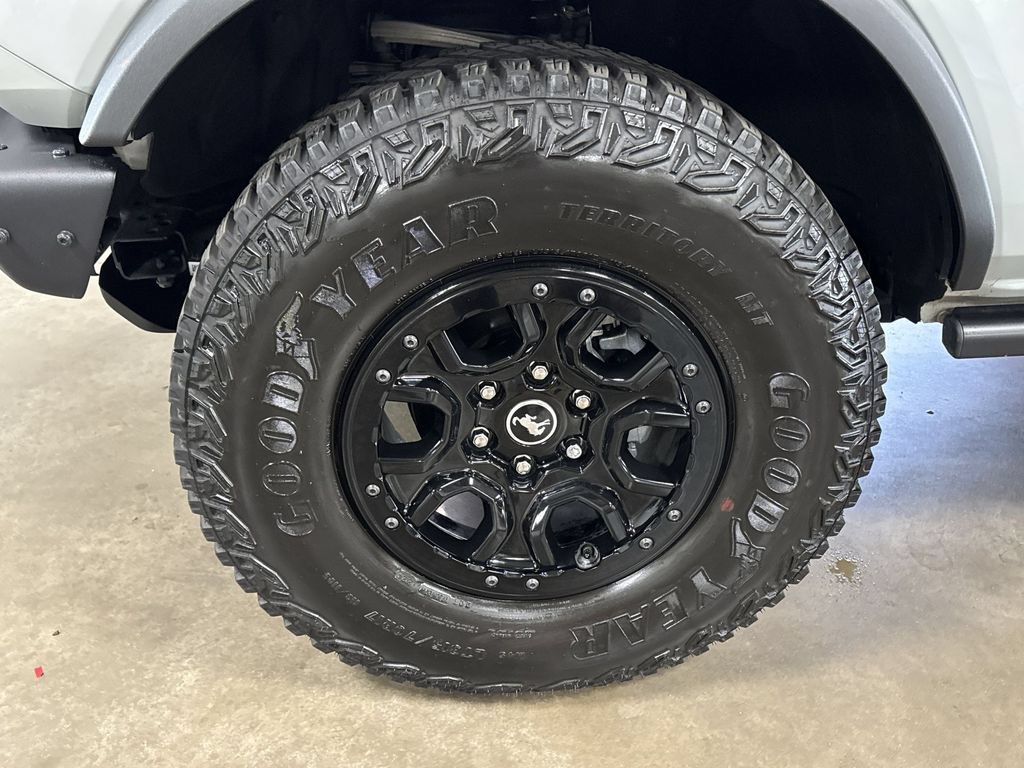 Certified 2024 Ford Bronco Wildtrak AWD/4WD image 32