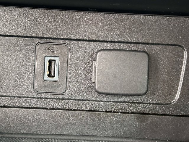 Certified 2018 Ford Escape SEL FWD image 26
