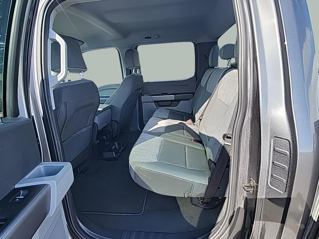 Certified 2025 Ford F350 XLT image 21