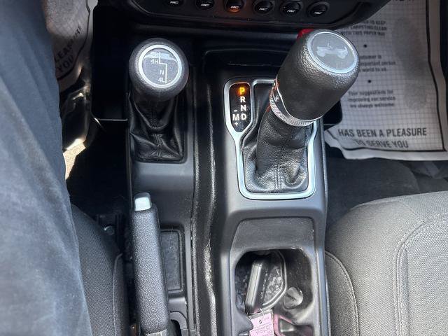 Used 2022 Jeep Wrangler Unlimited Sport AWD/4WD image 19