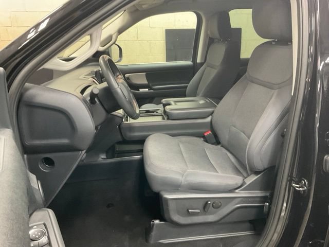 Certified 2025 Ford Expedition Max Active AWD/4WD image 8