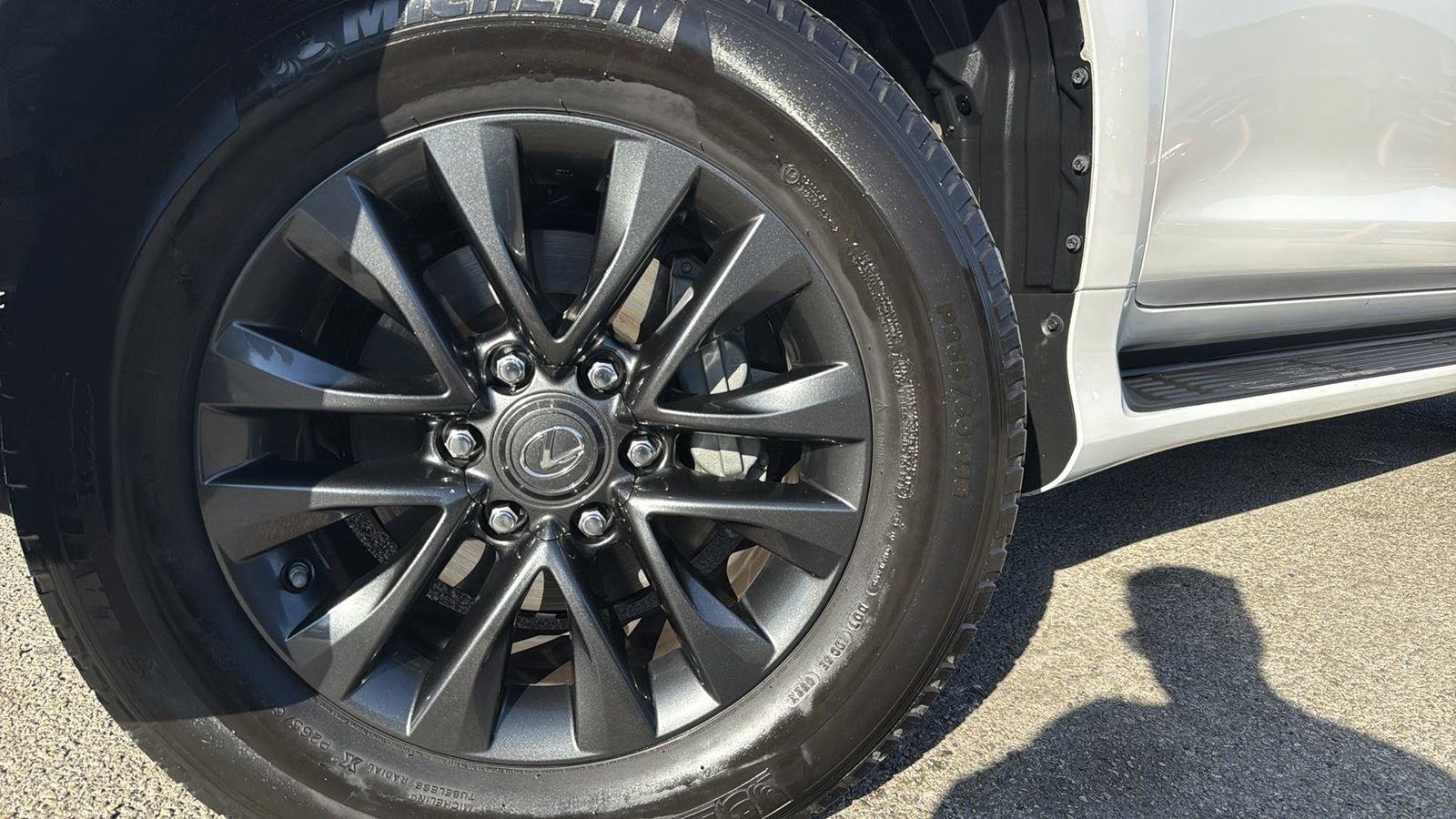 Used 2023 Lexus GX 460 Premium image 9