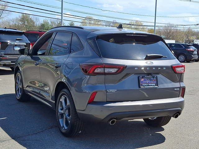 Certified 2023 Ford Escape ST-Line w/ Tech Pack #1 AWD/4WD image 8