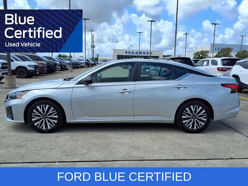 Used 2024 Nissan Altima 2.5 SV FWD image 3