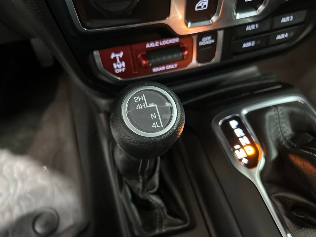 Used 2024 Jeep Wrangler Sport AWD/4WD image 23