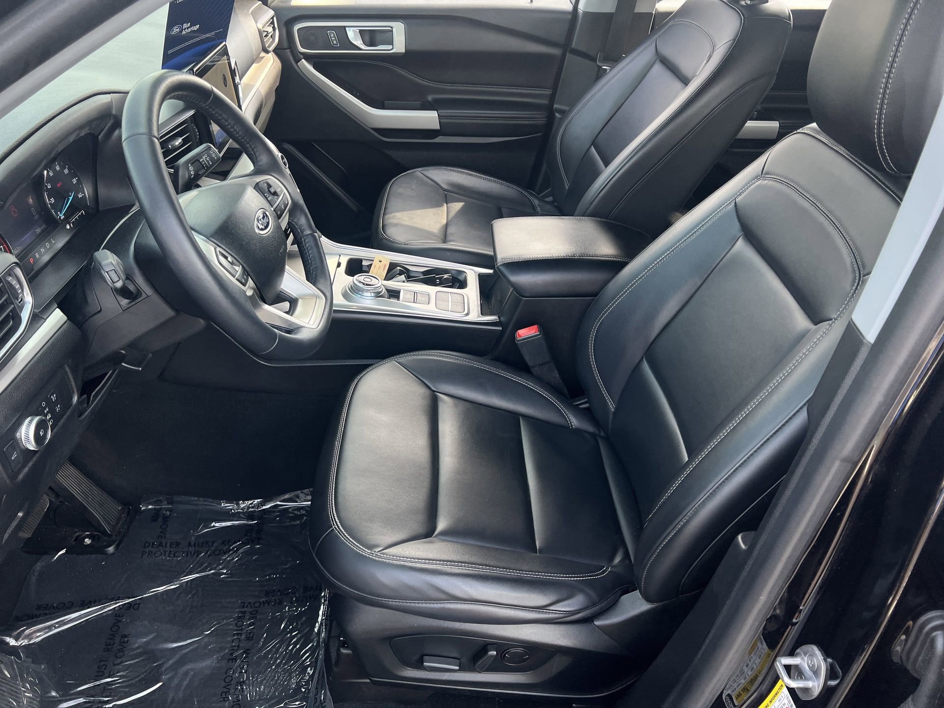 Certified 2022 Ford Explorer XLT w/ Equipment Group 202A image 23