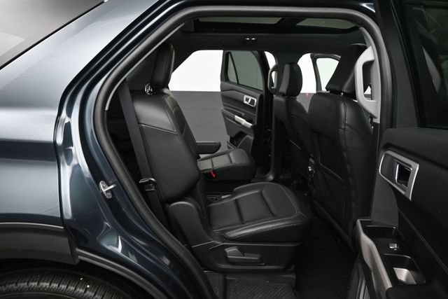 Certified 2022 Ford Explorer XLT w/ Equipment Group 202A AWD/4WD image 26