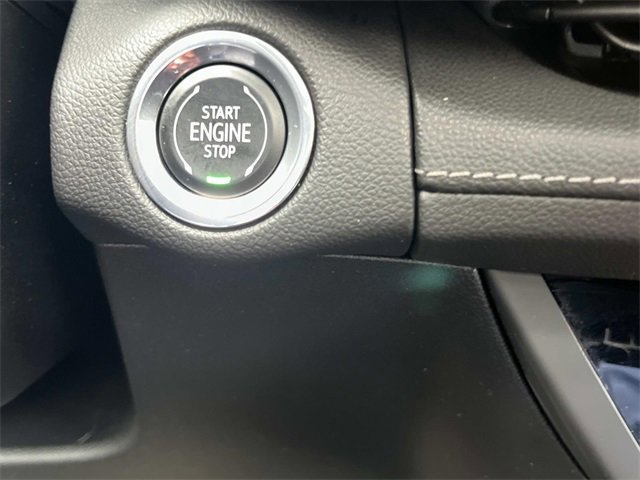 Used 2023 Buick Envision Avenir image 37