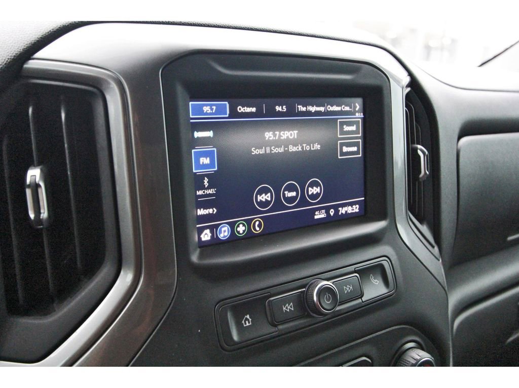 Used 2021 Chevrolet Silverado 1500 Custom Trail Boss AWD/4WD image 22
