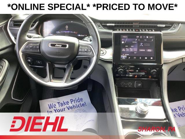 Used 2022 Jeep Grand Cherokee Laredo w/ Luxury Tech Group I AWD/4WD image 28