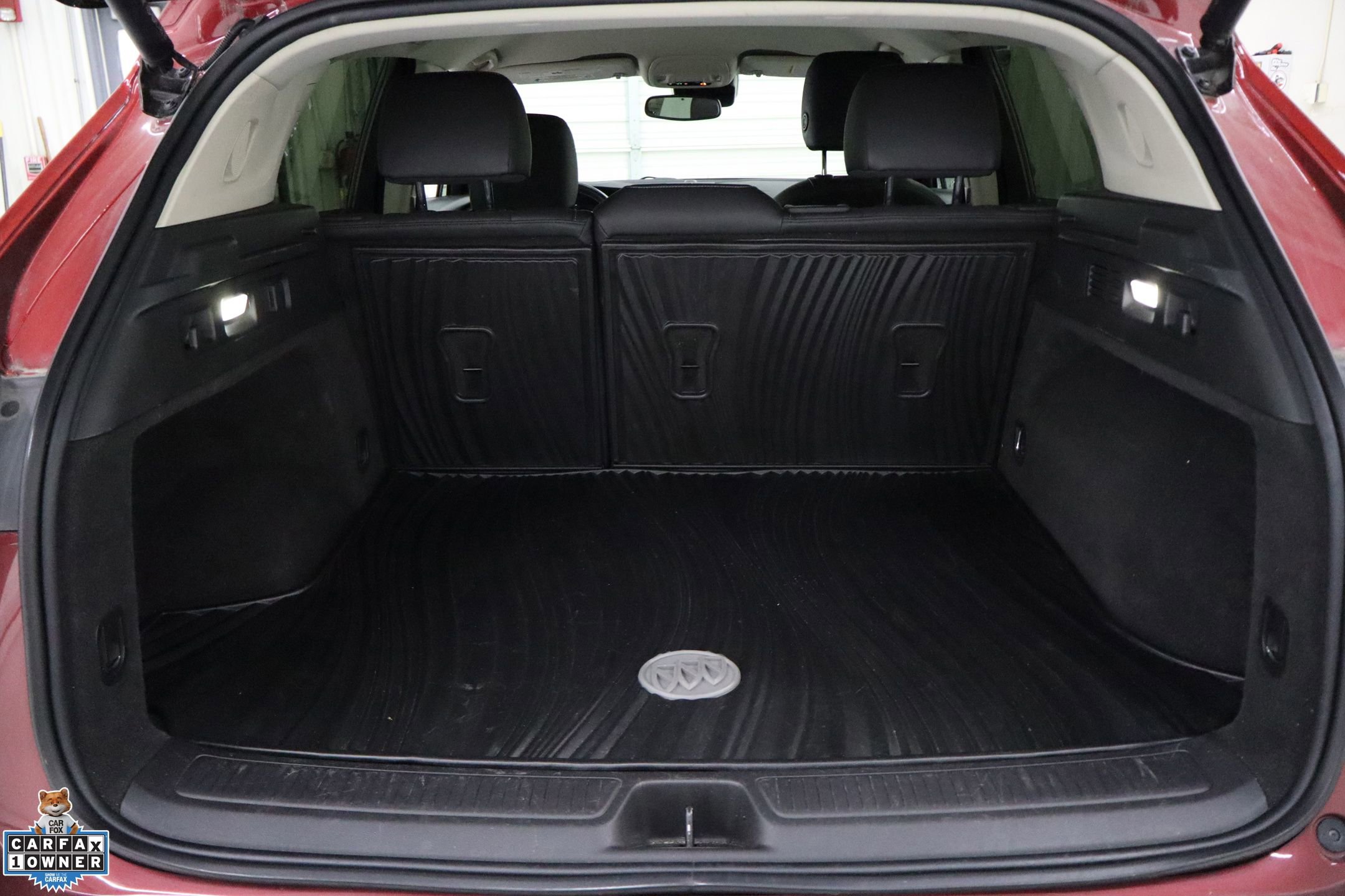 Used 2023 Buick Envision Essence image 25