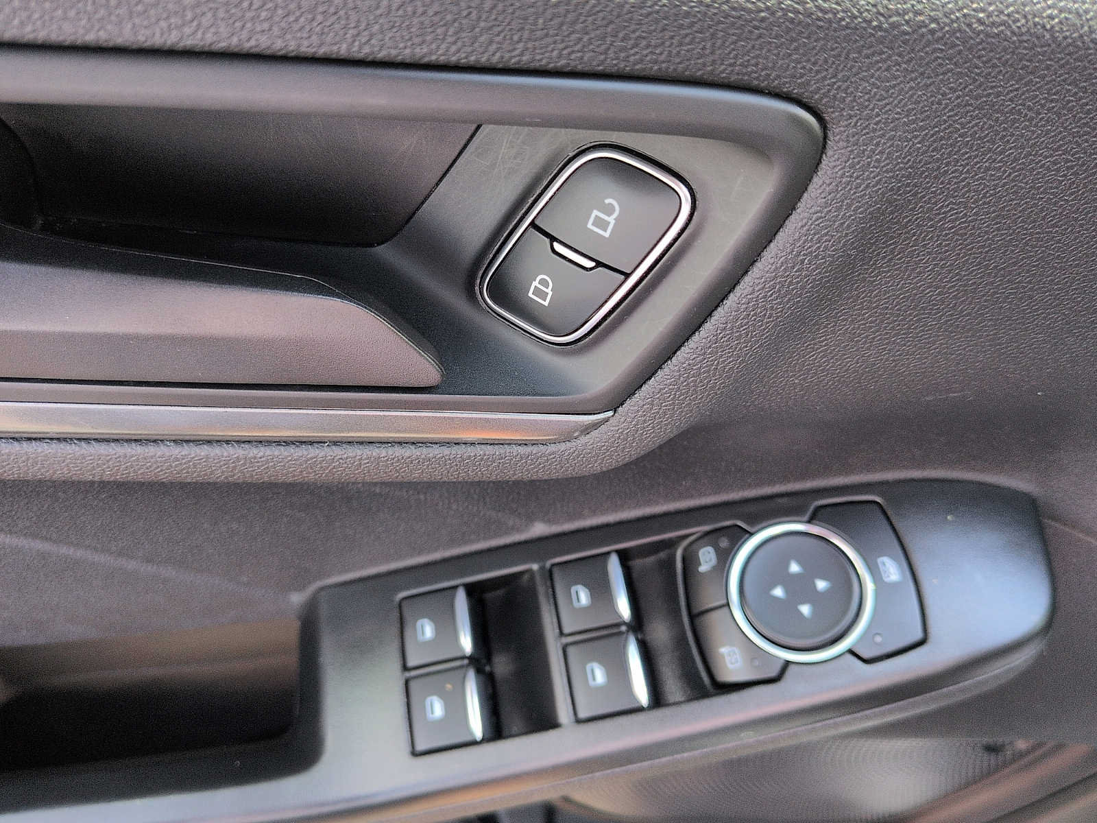 Certified 2023 Ford Escape Active AWD/4WD image 13