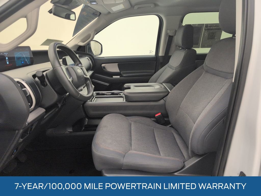 Certified 2025 Ford Expedition Active RWD image 4