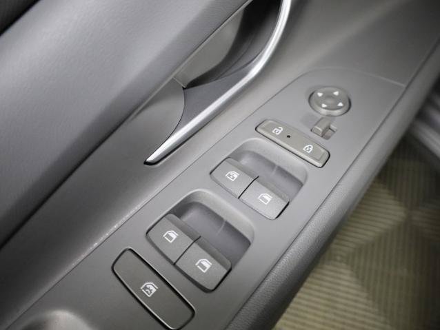 Used 2025 Hyundai Elantra Sport FWD image 22