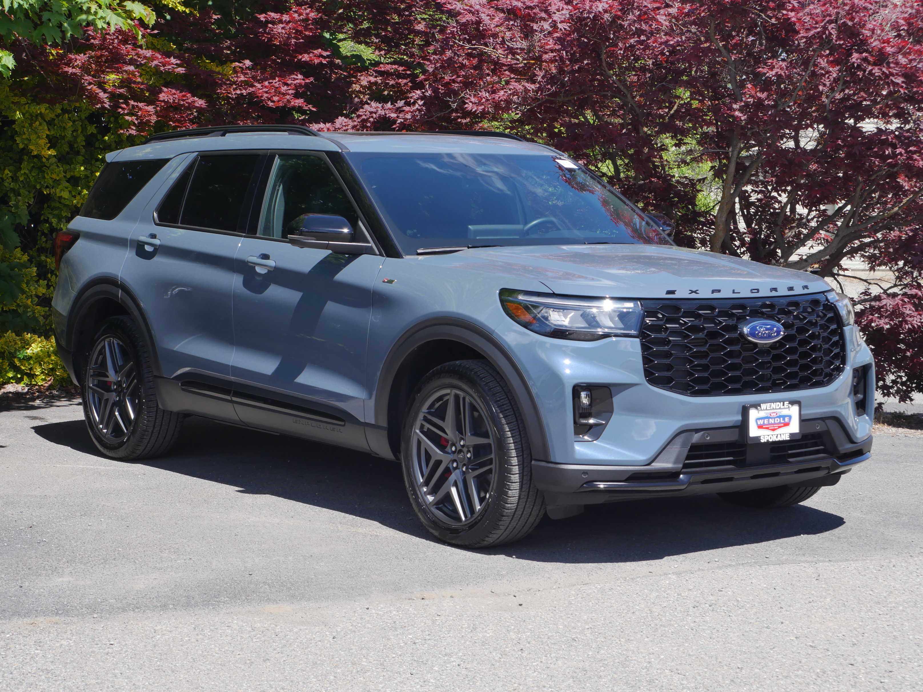 Certified 2025 Ford Explorer ST-Line w/ Premium Package AWD/4WD image 35