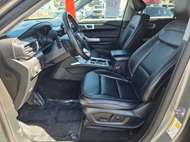 Certified 2020 Ford Explorer XLT w/ Equipment Group 202A AWD/4WD image 11