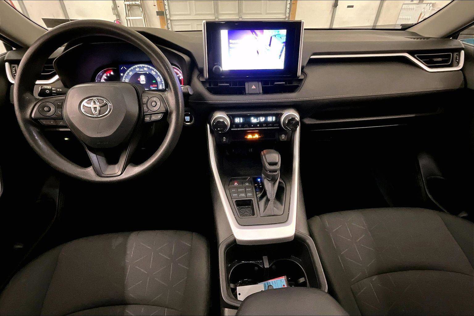 Used 2023 Toyota RAV4 XLE image 14