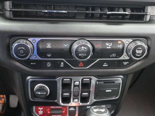 Used 2024 Jeep Wrangler Unlimited Sport AWD/4WD image 19