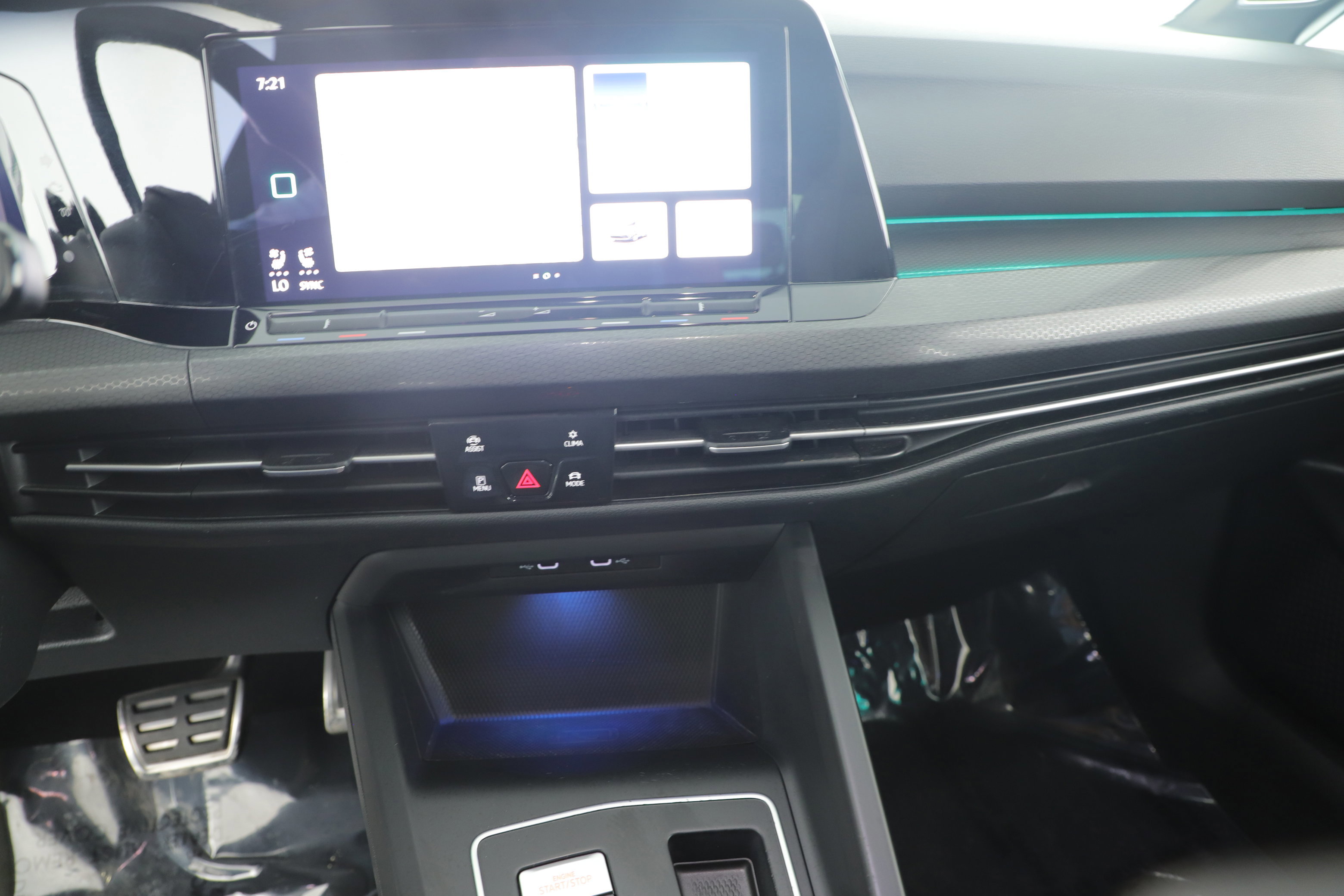 Used 2022 Volkswagen GTI Autobahn image 12