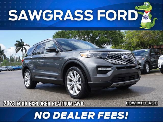 Certified 2023 Ford Explorer Platinum w/ Technology Package AWD/4WD image 5