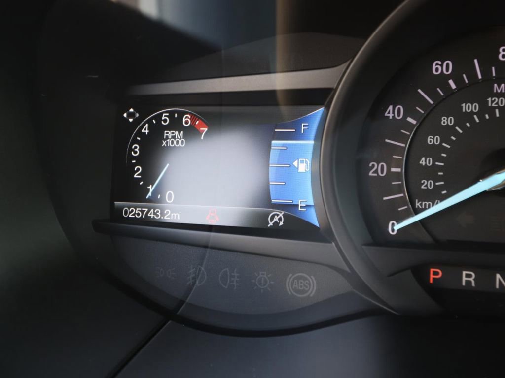 Certified 2024 Ford Edge SE w/ Black Appearance Package image 18