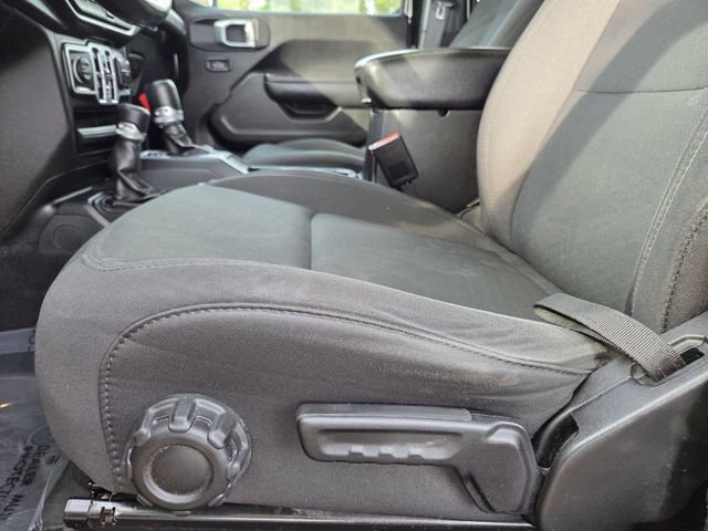 Used 2022 Jeep Wrangler Unlimited Sport image 15