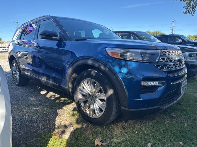Certified 2022 Ford Explorer Limited w/ Hybrid Equipment Group 310A image 4