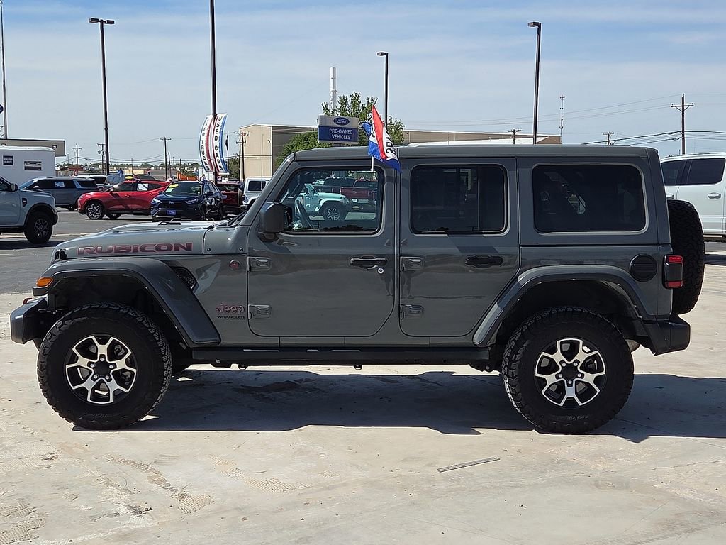 Used 2022 Jeep Wrangler Unlimited Rubicon w/ LED Lighting Group AWD/4WD image 2