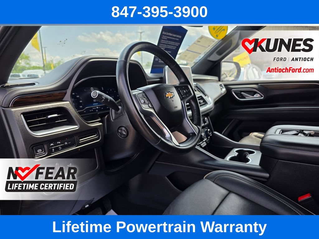Used 2024 Chevrolet Suburban Premier AWD/4WD image 17