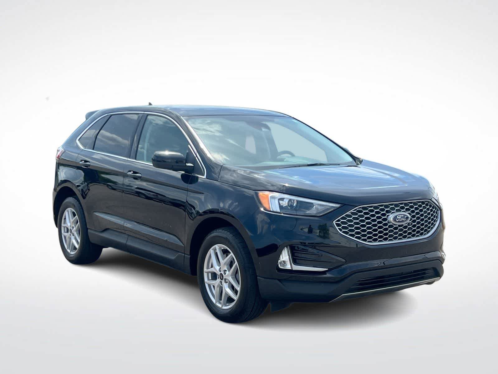 Certified 2023 Ford Edge SEL w/ Convenience Package AWD/4WD image 2